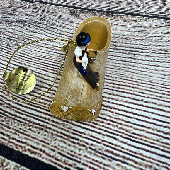 Bradford Exchange Snow White Once Upon A Slipper Ornament 2013 Disney Princess - Picture 10 of 12